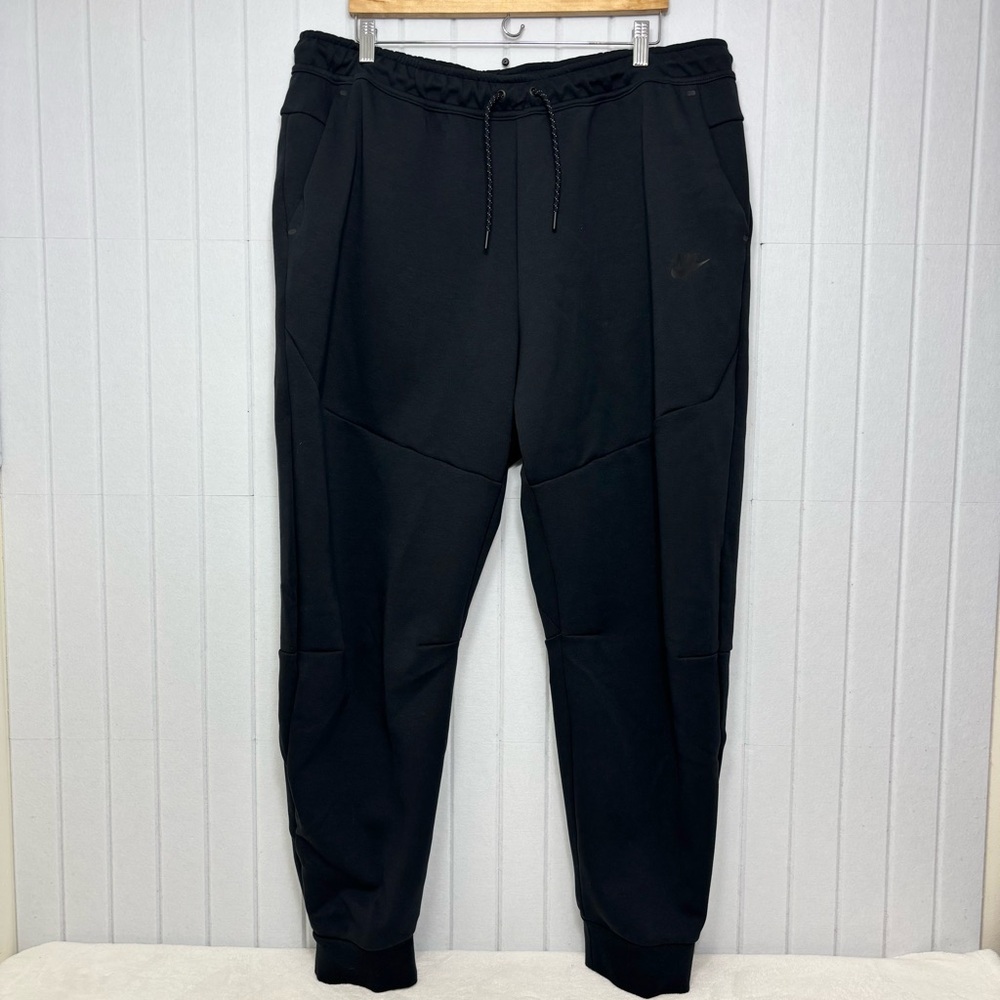 Nike Slim Fit Tapper Leg Regular length Men's Black Joggers size 3XL